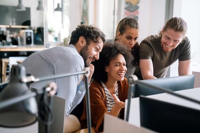 Dame mit roten Haaren